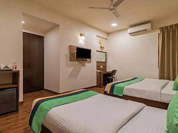 גורגאון Hotel Imperial Park Sector 45 הודו